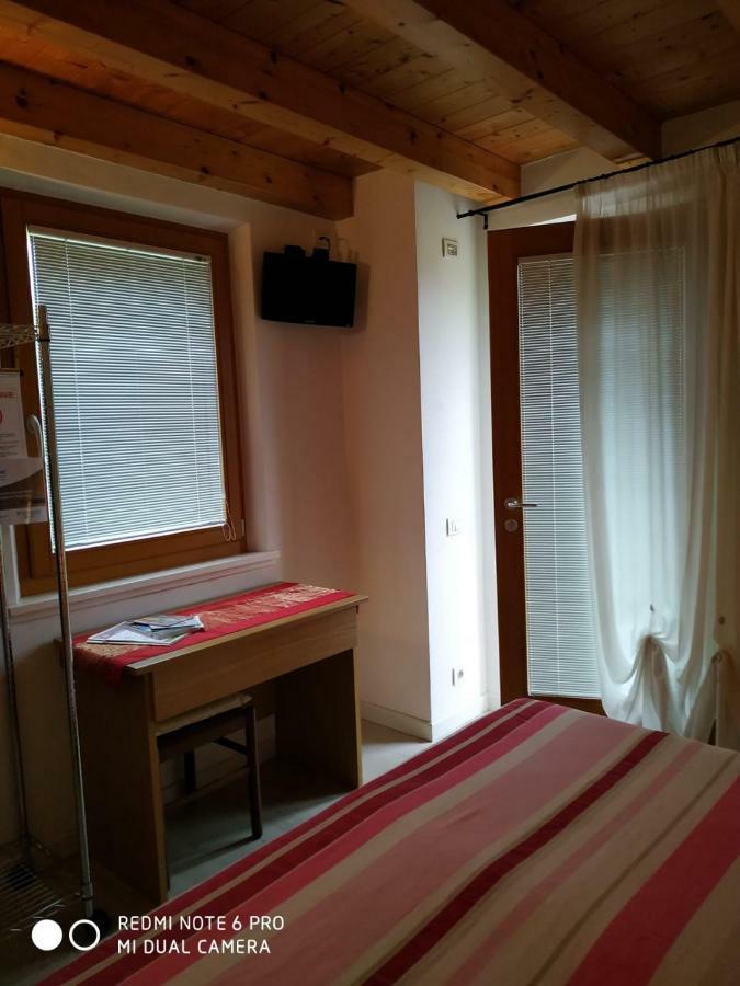 פלטרה Agriturismo Il Girasole מראה חיצוני תמונה